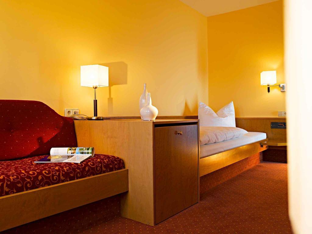 Hotel Neckartal Köngen Kamer foto