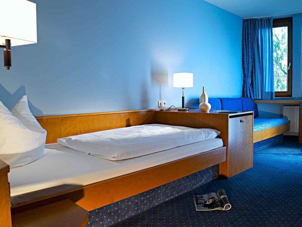 Hotel Neckartal Köngen Kamer foto