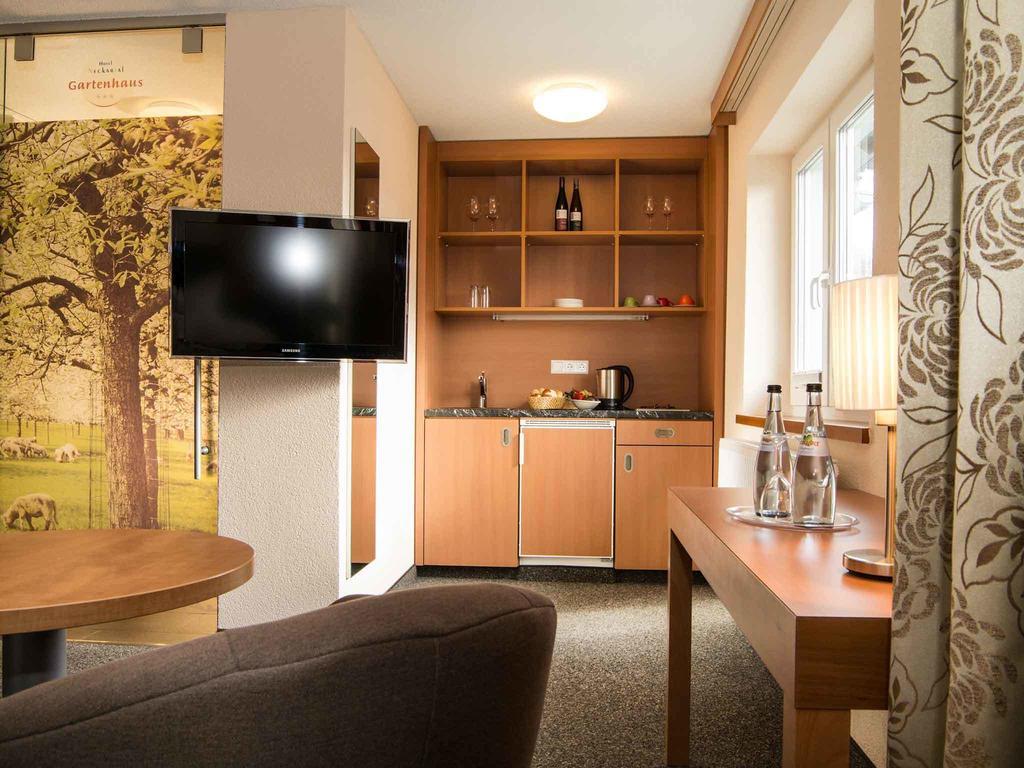 Hotel Neckartal Köngen Buitenkant foto